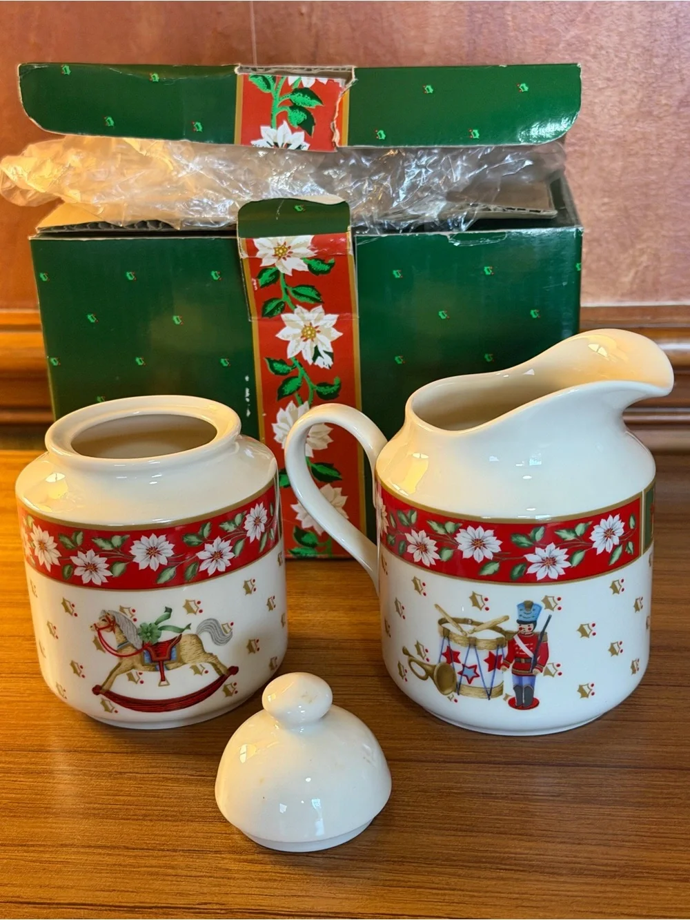 Classic Traditions Charlton Hall Kobe Christmas Creamer & Sugar Bowl w/ Lid NEW